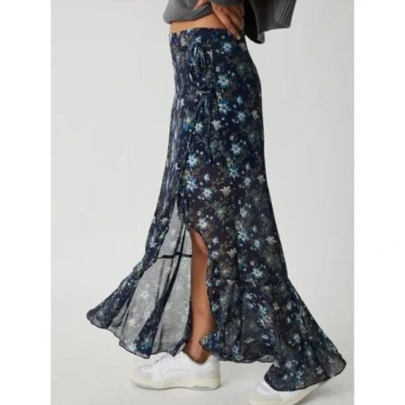 Free People Femme Edge Maxi Skirt Indigo Blue Floral Size 6 - Picture 2 of 10